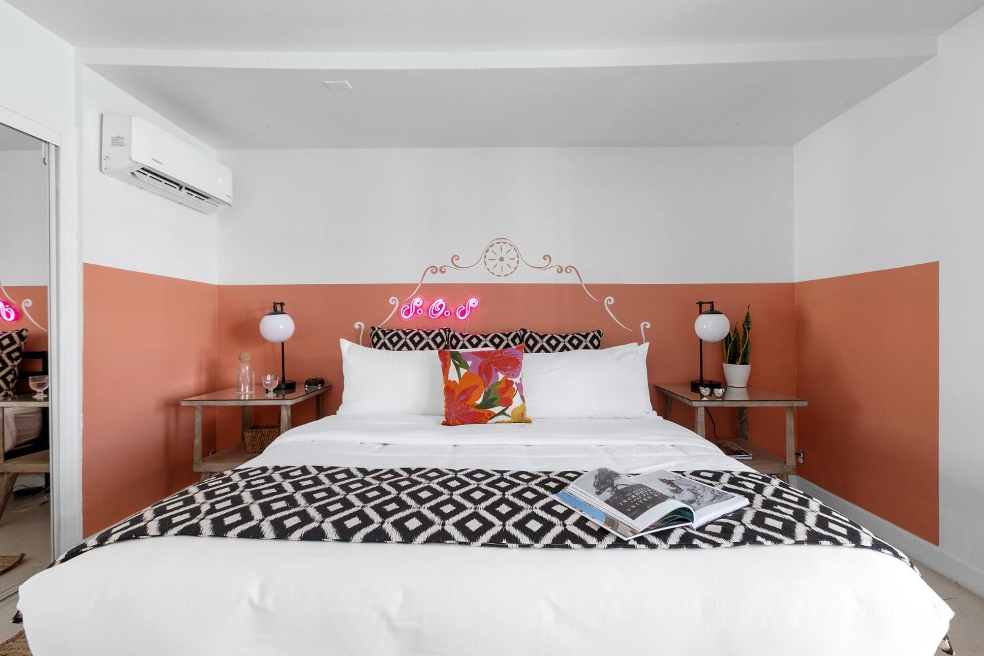 Natural Palm Springs Escape Poolside Plus Downtown Hotel Buitenkant foto