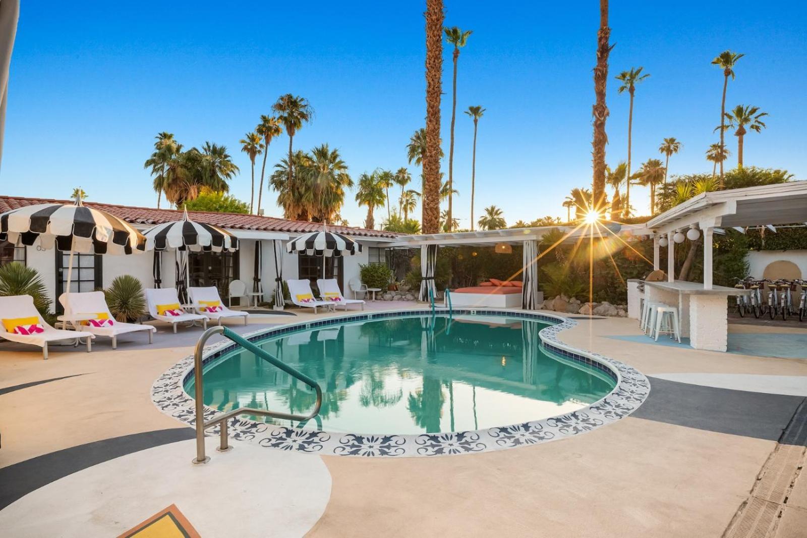Natural Palm Springs Escape Poolside Plus Downtown Hotel Buitenkant foto