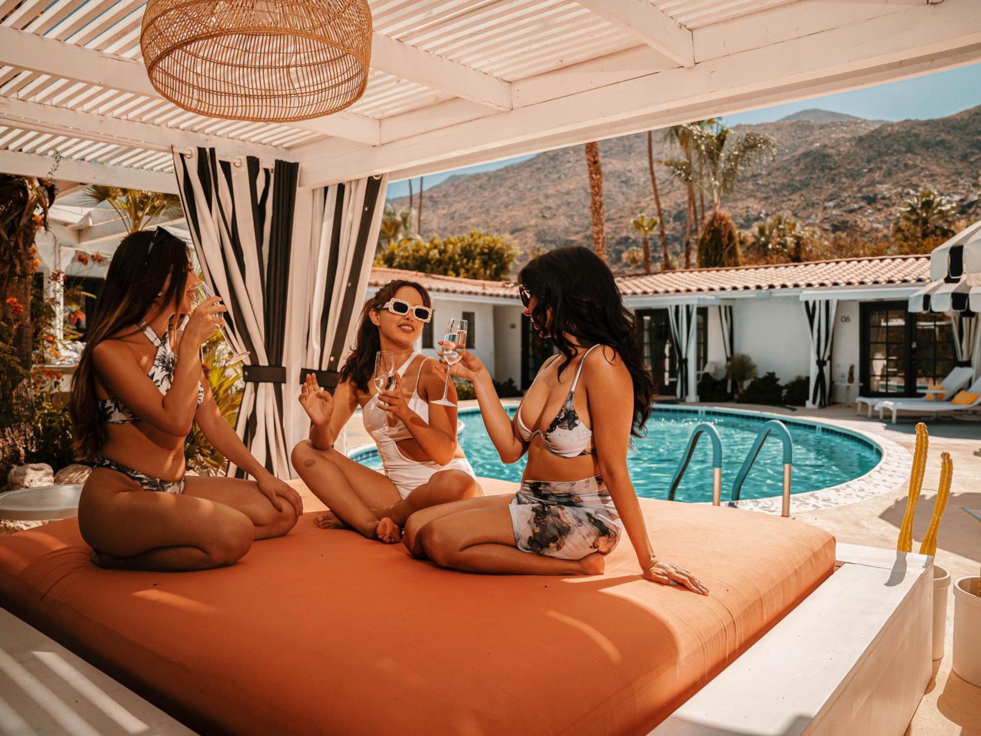Natural Palm Springs Escape Poolside Plus Downtown Hotel Buitenkant foto